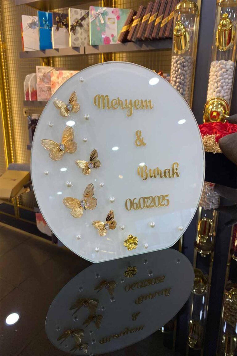 MÜBREM MODEL İSİMLİK 2 FARKLI MODEL